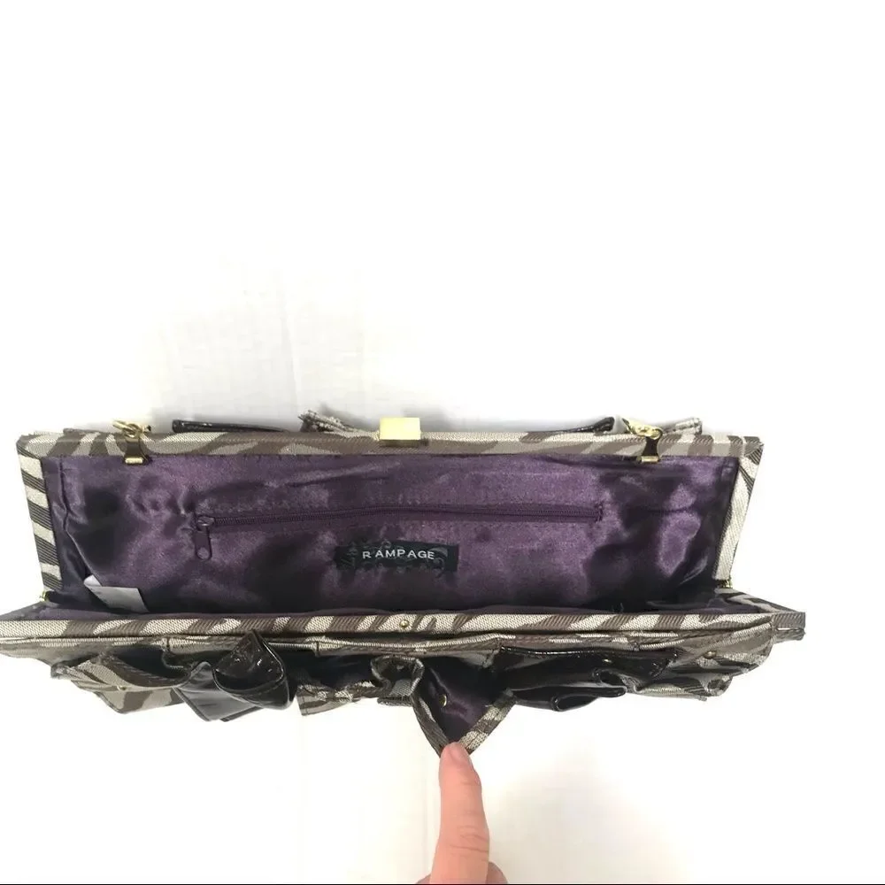 ‎Vintage Y2K Rampage zebra striped clutch chain strap detail purse